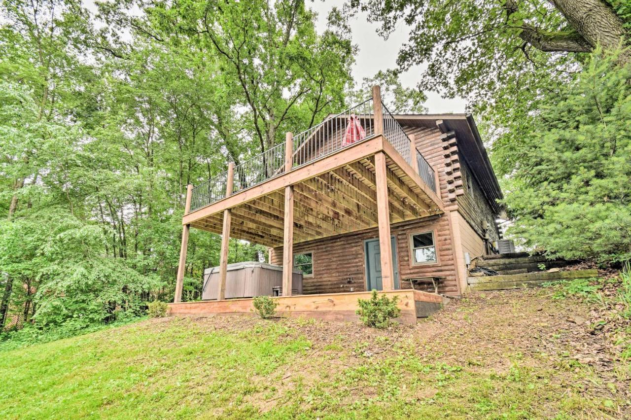 Cozy Amish Country Cabin On Shipshewana Lake! Extérieur photo